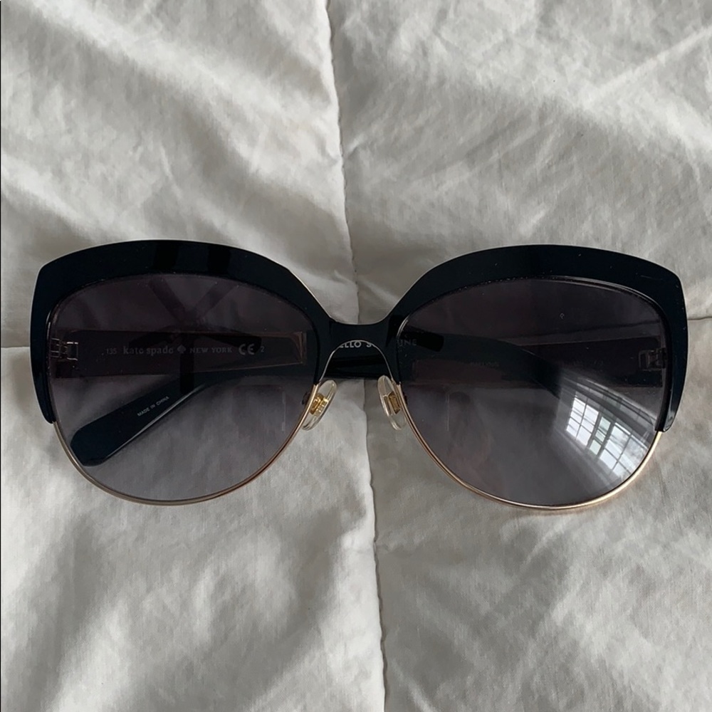 Kate Spade ♠️ Brand new never worn sunglasses!!!